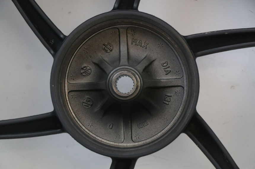 photo de HINTERRADFELGE KYMCO SUPER 8 4T 50 (2018 - 2020) - Oberflächenzustand und Material