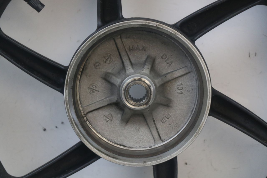 photo de HINTERRADFELGE KYMCO SUPER 8 125 (2008 - 2015) - Kennzeichnungen und Originalreferenzen