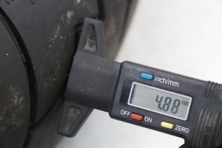 photo de HINTERRADFELGE SUZUKI GS F 500 (2004 - 2007) - Alternativer Blickwinkel