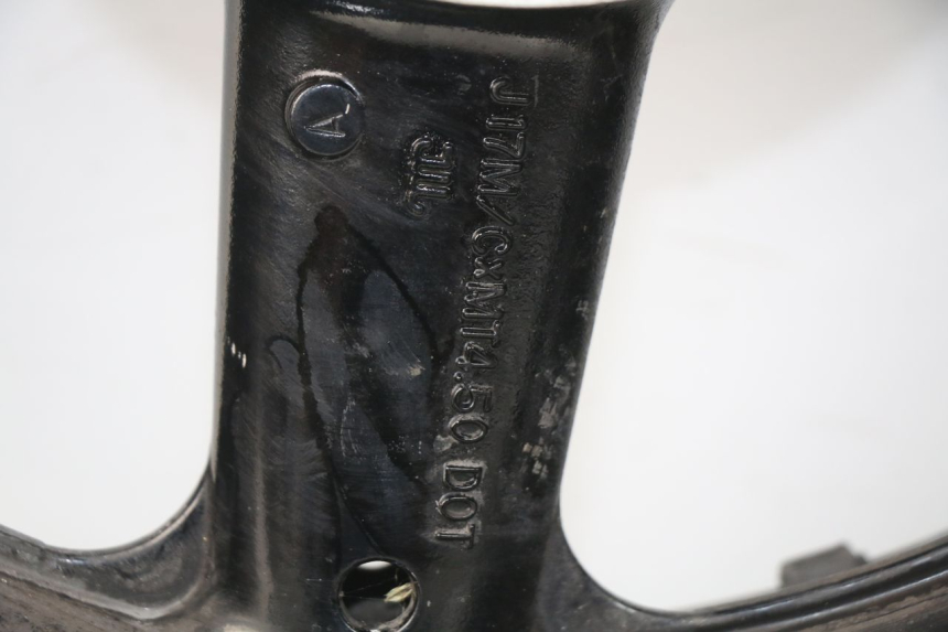 photo de HINTERRADFELGE SUZUKI SV S ABS 650 (2003 - 2009) - Technische Nahaufnahme