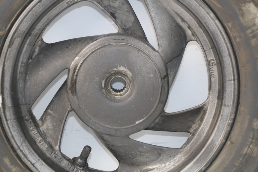 photo de HINTERRADFELGE PEUGEOT SV 50 (1992 - 2004) - Zoom auf Gebrauchszustand