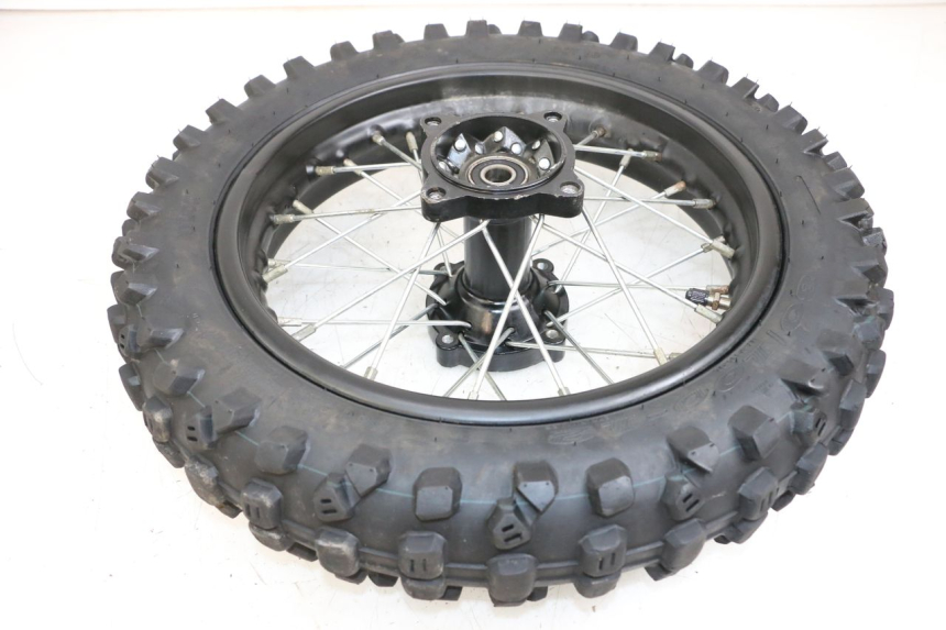 photo de HINTERRADFELGE MINI MX SX 125 - Details der Befestigungspunkte