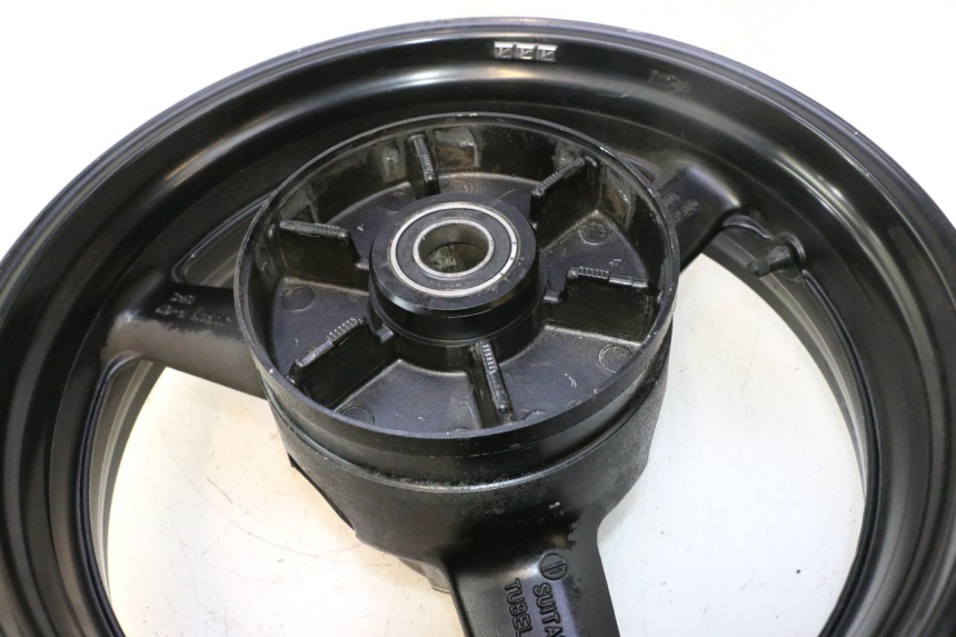 photo de HINTERRADFELGE YAMAHA TDM ABS 900 (2002 - 2014) - Hochauflösende Nahaufnahme