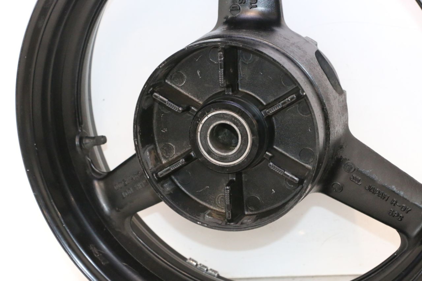 photo de HINTERRADFELGE YAMAHA TDM ABS 900 (2002 - 2014) - Details der Befestigungspunkte