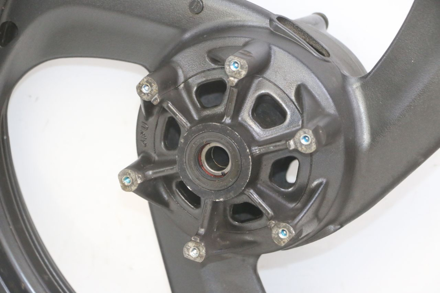 photo de HINTERRADFELGE YAMAHA TDR DELTABOX 125 (1997 - 2003) - Charakteristische Merkmale