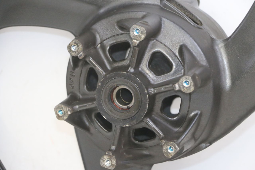 photo de HINTERRADFELGE YAMAHA TDR DELTABOX 125 (1997 - 2003) - Hochauflösende Nahaufnahme