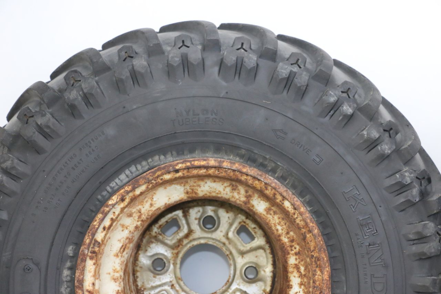 photo de HINTEN FELGE HONDA TRX 300 (1988 - 2000) - Fokus auf die Struktur