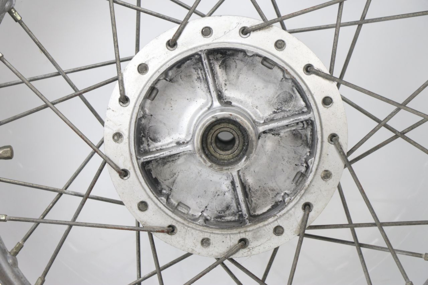 photo de HINTERRADFELGE SUZUKI TU X TUX VOLTY 125 (1999 - 2001) - Kennzeichnungen und Originalreferenzen