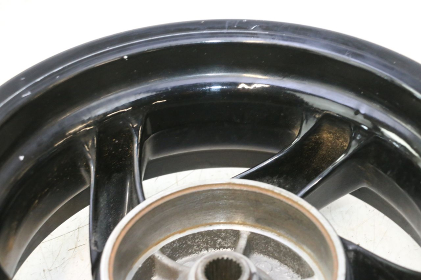 photo de HINTERRADFELGE PIAGGIO TYPHOON 50 (2000 - 2009) - Details der Befestigungspunkte