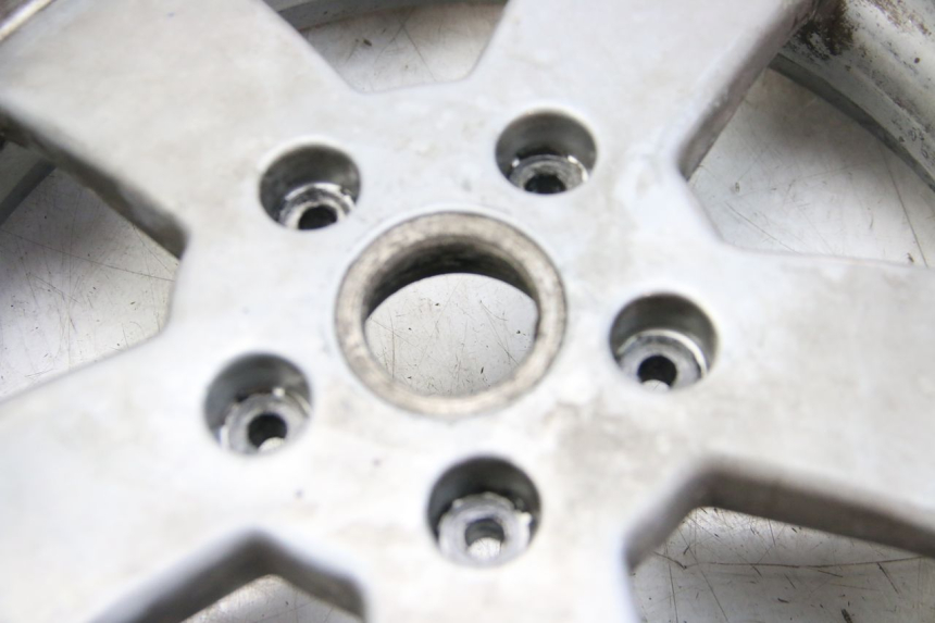 photo de HINTERRAD PIAGGIO VESPA GRANTURISMO 125 (2003 - 2007) - Zoom auf Gebrauchszustand