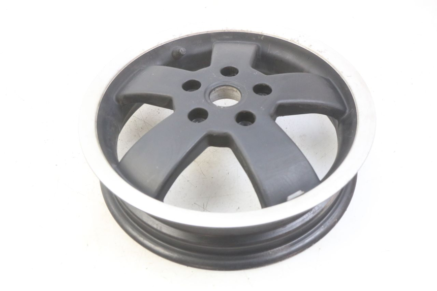 photo de HINTEN FELGE PIAGGIO VESPA GTS SUPER IE 125 (2009 - 2016) - Technische Nahaufnahme