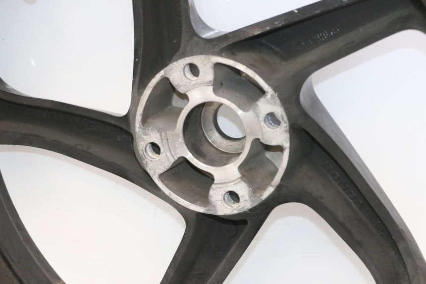 photo de HINTERRADFELGE HONDA VFR FI RC46 800 (1998 - 2001) - Zoom auf Komponenten
