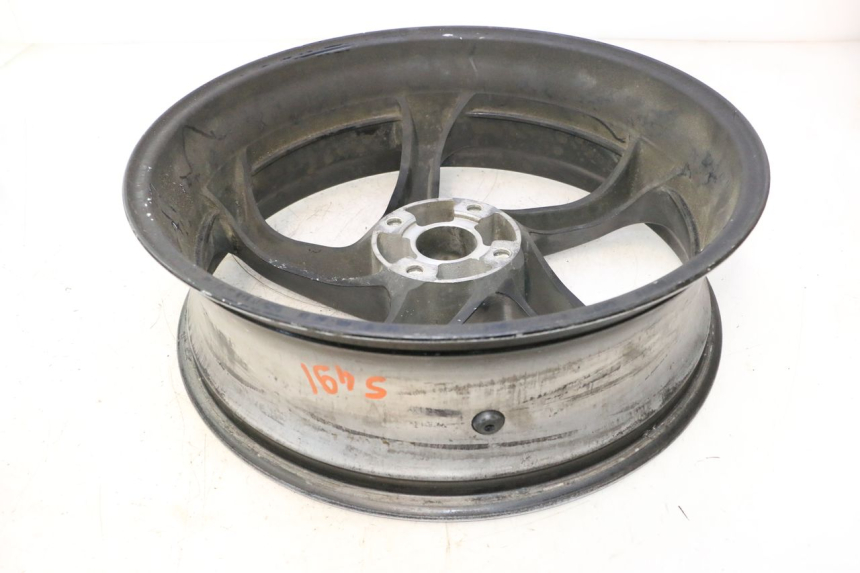 photo de HINTERRADFELGE HONDA VFR FI RC46 800 (1998 - 2001) - Details der Befestigungspunkte