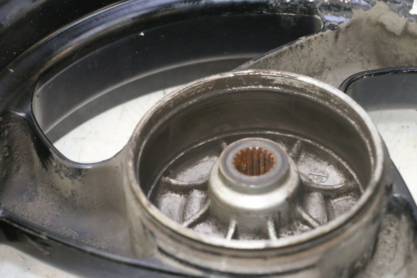 photo de HINTEN FELGE PEUGEOT VIVACITY 50 (1998 - 2003) - Details der Befestigungspunkte
