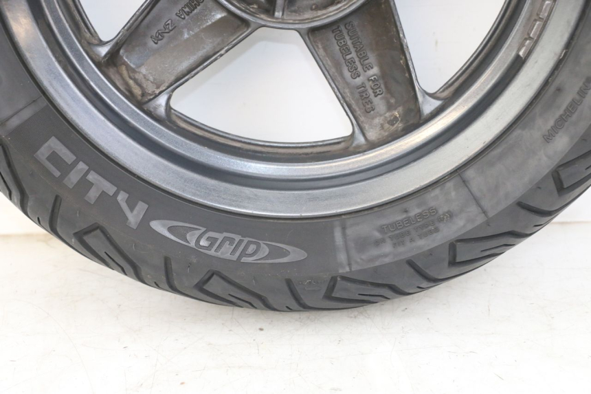photo de HINTERRADFELGE YAMAHA XMAX X-MAX 125 (2006 - 2009) - Zoom auf Komponenten
