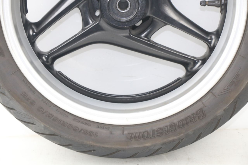 photo de HINTERRADFELGE YAMAHA XP T-MAX TMAX 500 (2008 - 2012) - Hochauflösende Nahaufnahme