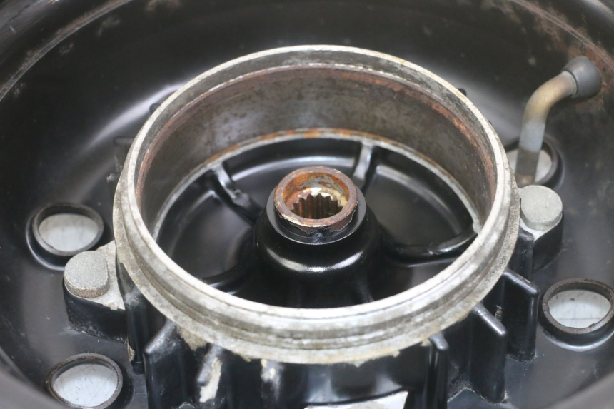 photo de HINTERRADFELGE YAMAHA BW'S NG NEXT GENERATION 50 (1996 - 2003) - Details der Befestigungspunkte