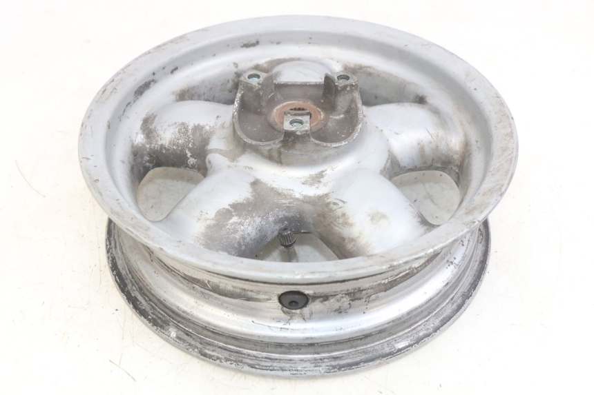 photo de HINTEN FELGE YAMAHA YP MAJESTY 125 (1998 - 2001) - Details der Befestigungspunkte