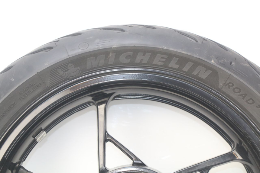 photo de HINTERRAD KAWASAKI Z 650 (2016 - 2019) - Oberflächenzustand und Material