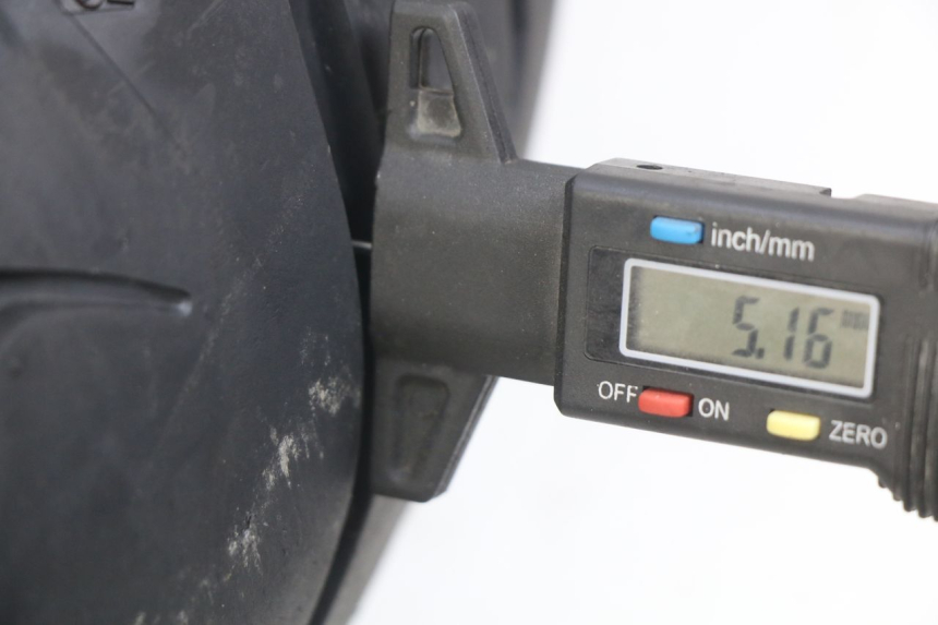 photo de HINTENES FELGE KAWASAKI Z 750 (2007 - 2013) - Zoom auf Gebrauchszustand