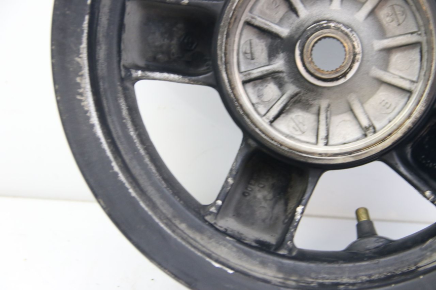 photo de HINTEN FELGE PIAGGIO ZIP 2T 50 (2009 - 2019) - Zoom auf Gebrauchszustand