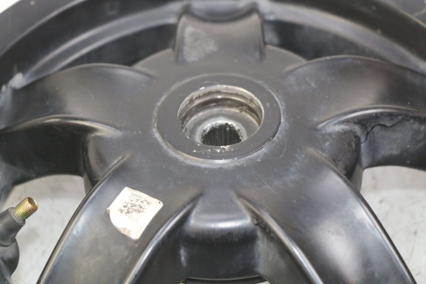 photo de HINTERRADFELGE PIAGGIO ZIP 4T 50 (2018 - 2020) - Oberflächenzustand und Material