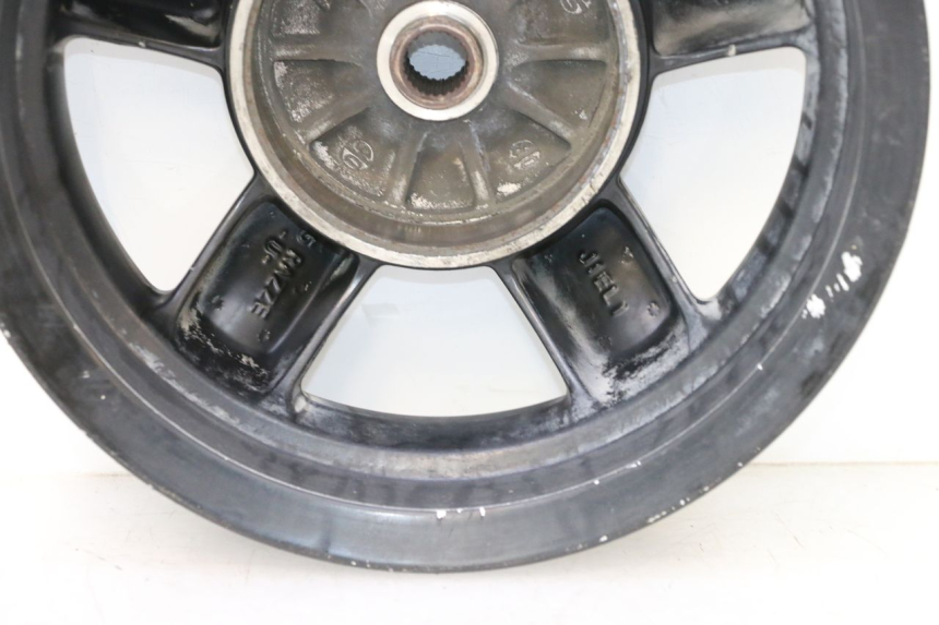 photo de HINTERRADFELGE PIAGGIO ZIP 4T 50 (2018 - 2020) - Oberflächenzustand und Material