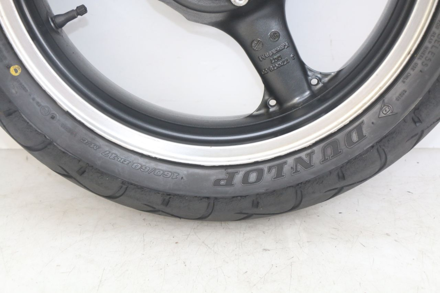 photo de HINTEN FELGE KAWASAKI ZX-6R ZX6R 600 (1995 - 1997) - Hochauflösende Nahaufnahme