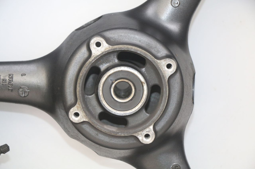 photo de HINTEN FELGE KAWASAKI ZX-6R ZX6R 600 (1995 - 1997) - Detaillierte Sichtprüfung