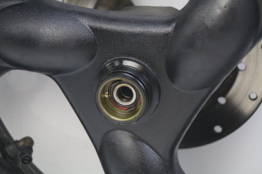 photo de VORDERRADFELGE KYMCO AGILITY 4T 50 (2018 - 2022) - Gesamtansicht des Produkts