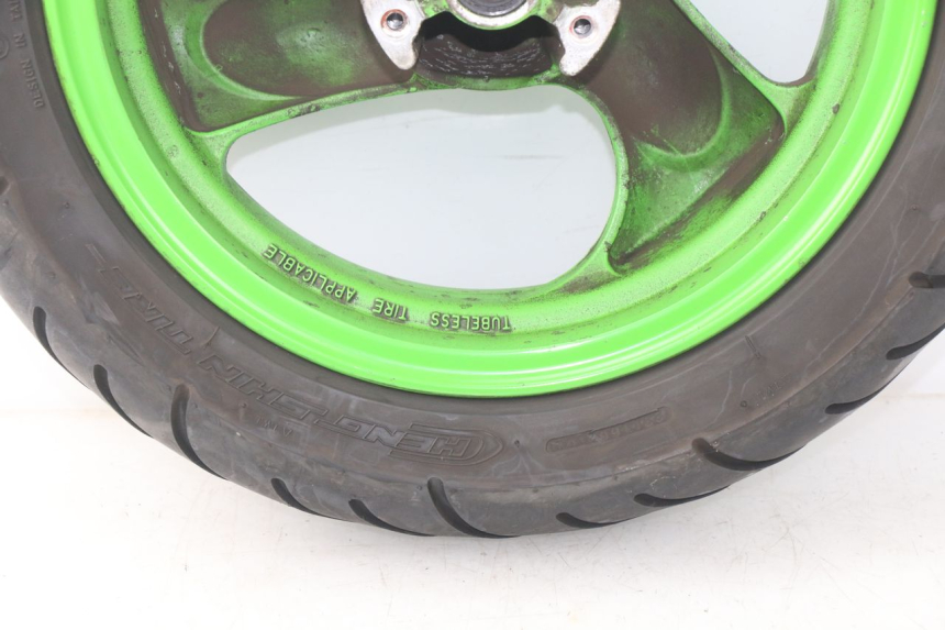 photo de VORDERRADFELGE KYMCO AGILITY FR 2T 50 (2012 - 2017) - Details der Befestigungspunkte