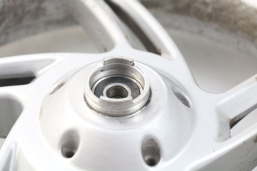 photo de VORDERRADFELGE APRILIA ATLANTIC 125 (2003 - 2009) - Zoom auf Gebrauchszustand