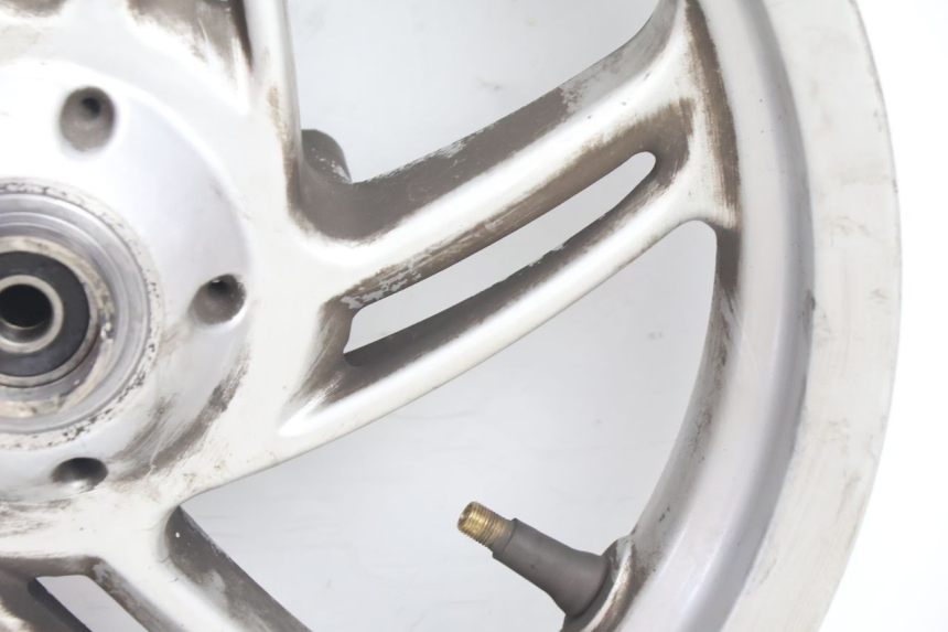 photo de VORDERRADFELGE APRILIA ATLANTIC S 125 (2010 - 2013) - Details der Befestigungspunkte