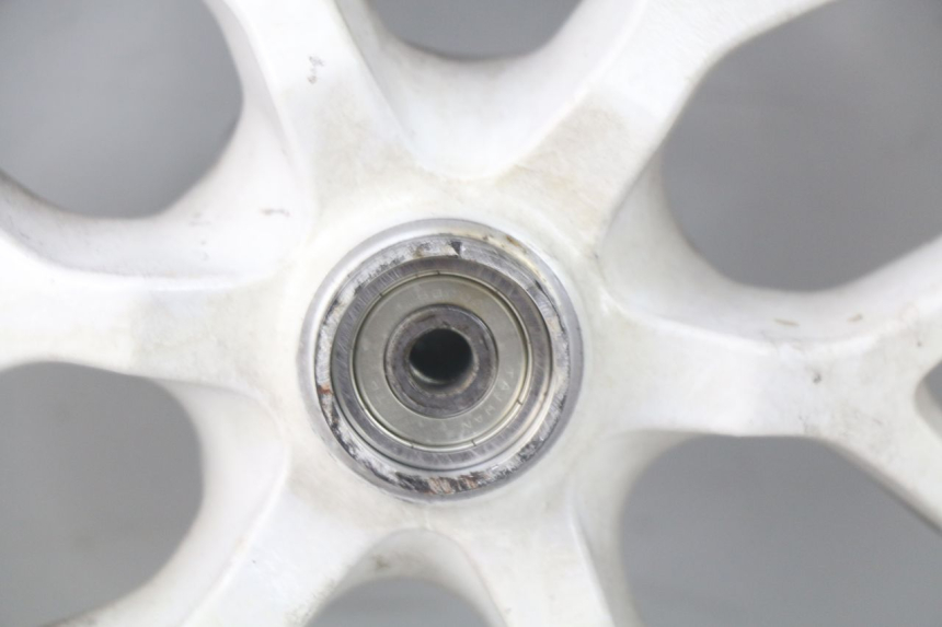 photo de VORDERRADFELGE MBK BOOSTER SPIRIT 50 (2004 - 2017) - Zoom auf Gebrauchszustand