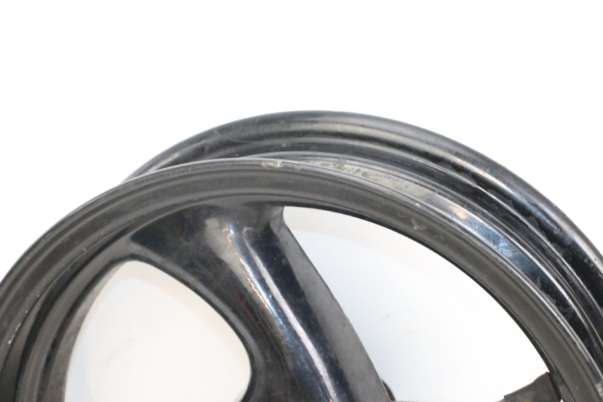 photo de VORDERRADFELGE PEUGEOT BUXY 50 (1993 - 1998) - Details der Befestigungspunkte