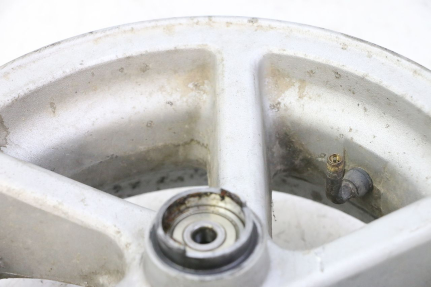 photo de VORDERRADFELGE YAMAHA BW'S 100 (1999 - 2002) - Ergänzendes Produktfoto