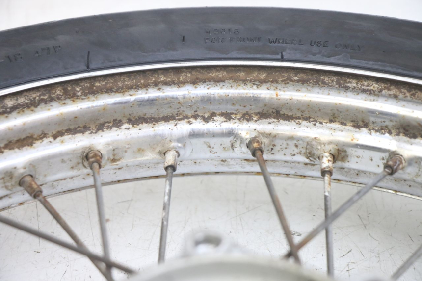 photo de VORDERRAD HONDA CA REBEL 125 (1995 - 2001) - Technische Nahaufnahme