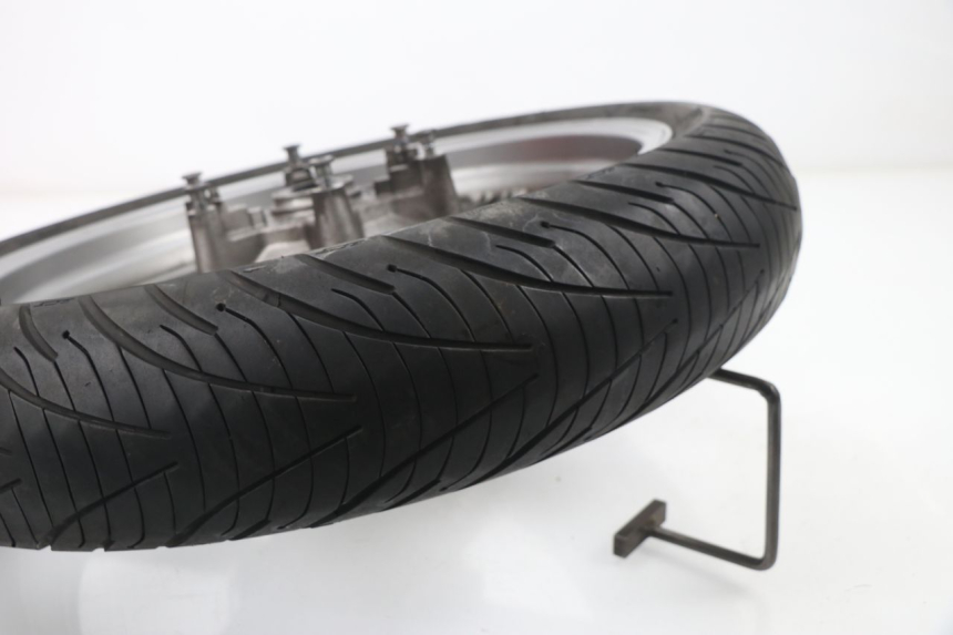 photo de VORDERRADFELGE HONDA CBF 500 (2004 - 2007) - Detailansicht des Bauteils