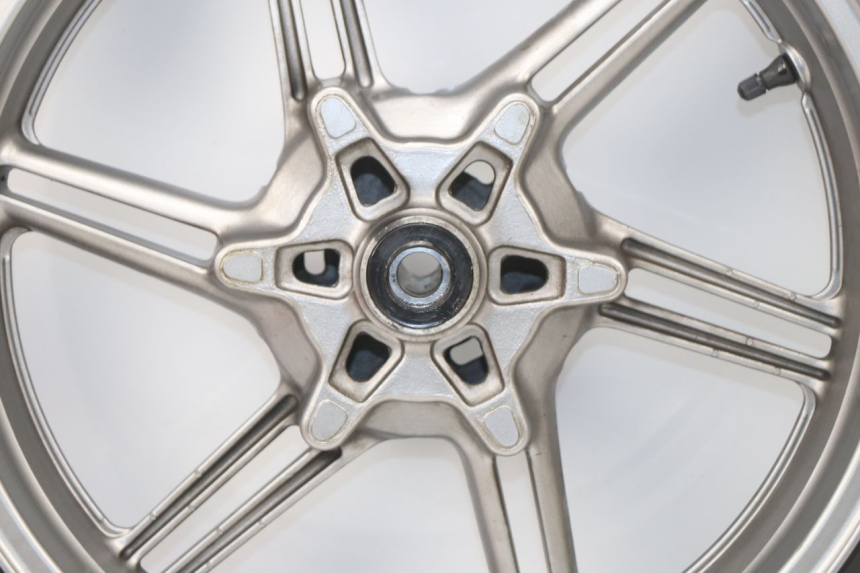 photo de VORDERRADFELGE HONDA CBF 500 (2004 - 2007) - Hochauflösende Nahaufnahme