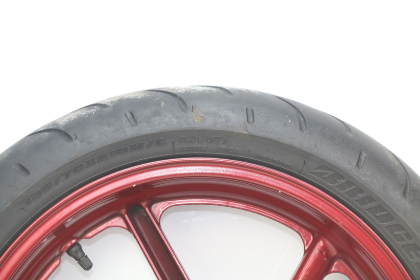 photo de VORDERRADFELGE HONDA CBR RR FIREBLADE 900 (1992 - 1994) - Zoom auf Komponenten