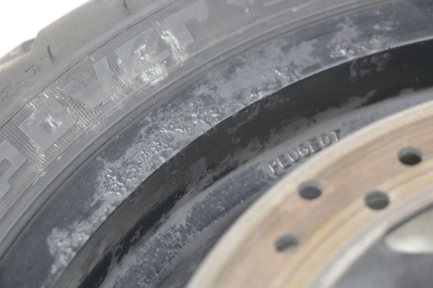 photo de VORDERRADFELGE PEUGEOT CITYSTAR 2T 50 (2018 - 2021) - Details der Befestigungspunkte