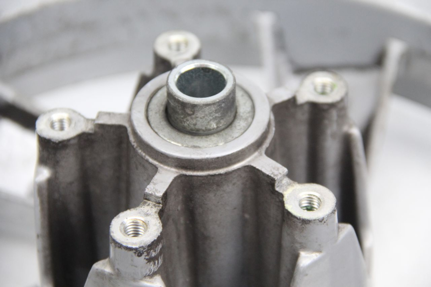 photo de VORDERRADFELGE PEUGEOT CITYSTAR 50 (2013 - 2017) - Oberflächenzustand und Material