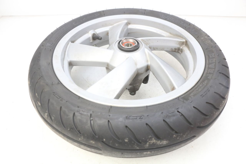 photo de VORDERRADFELGE PEUGEOT CITYSTAR 50 (2013 - 2017) - Zoom auf Gebrauchszustand