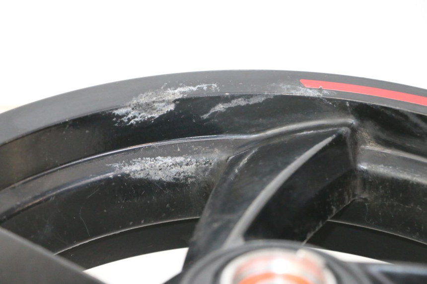 photo de VORDERRADFELGE PEUGEOT CITYSTAR 50 (2013 - 2017) - Hochauflösende Nahaufnahme