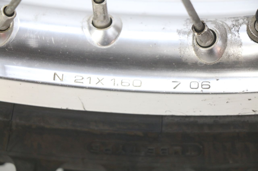 photo de VORDERRAD HONDA CRF CR-F 450 (2005 - 2008) - Technische Nahaufnahme