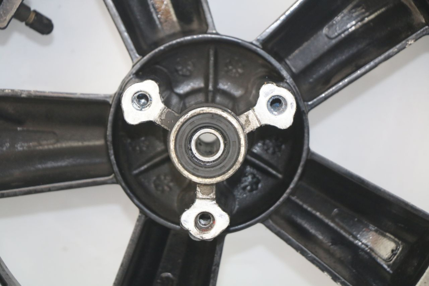 photo de VORDERRADFELGE SYM CROX 4T 50 (2016 - 2023) - Zoom auf Komponenten