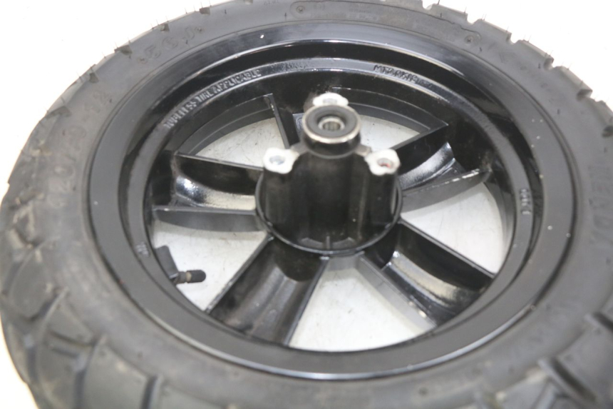 photo de VORDERRADFELGE SYM CROX 4T 50 (2016 - 2023) - Technische Nahaufnahme