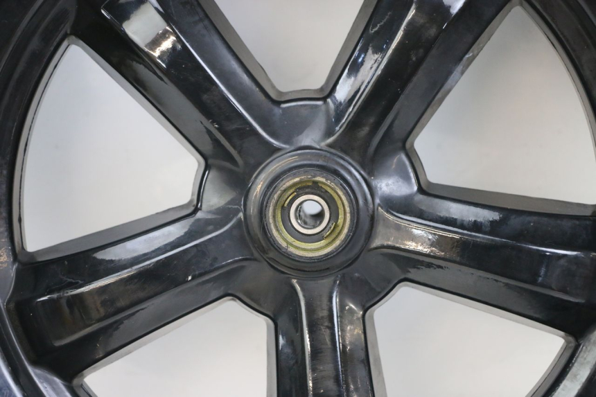 photo de VORDERRADFELGE SYM CROX 4T 50 (2016 - 2023) - Oberflächenzustand und Material