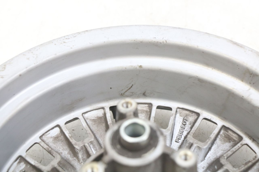 photo de VORDERRAD PEUGEOT DJANGO 4T 50 (2014 - 2019) - Zoom auf Gebrauchszustand