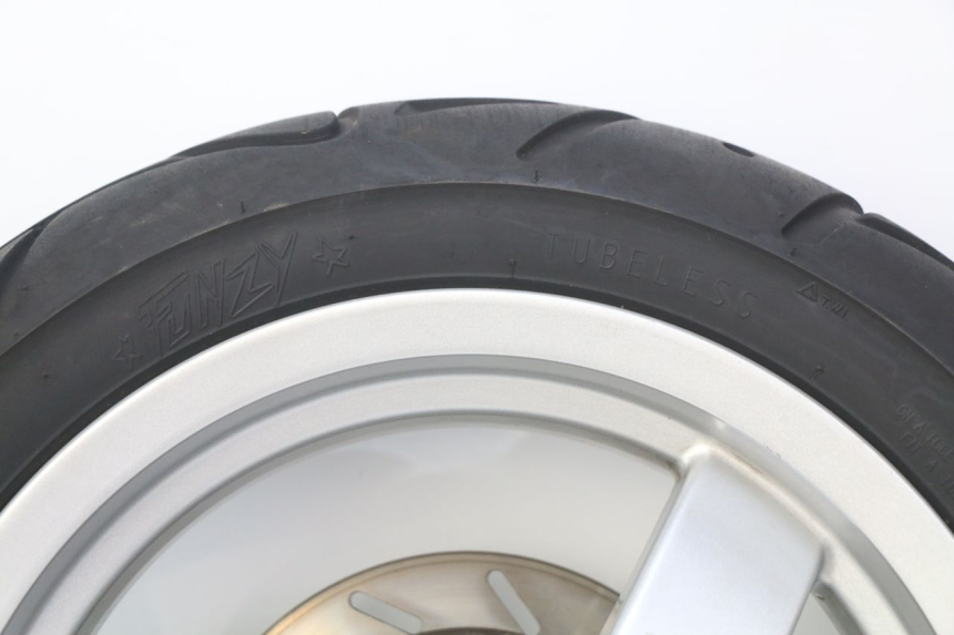 photo de VORDERRADFELGE PEUGEOT E-VIVACITY 1 (2012 - 2018) - Details der Befestigungspunkte